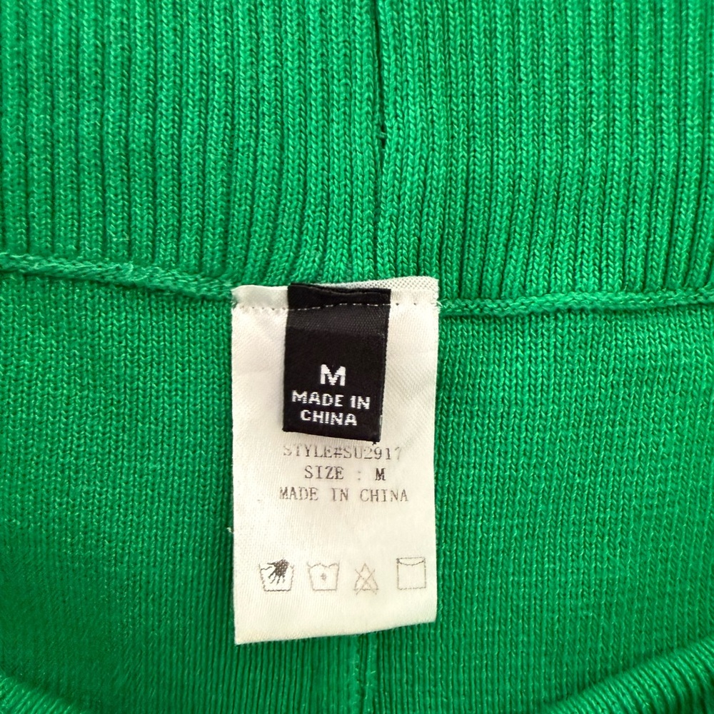 Amazon Green Knit Crop Top and High-Waist Shorts Set - Picture 4 of 5